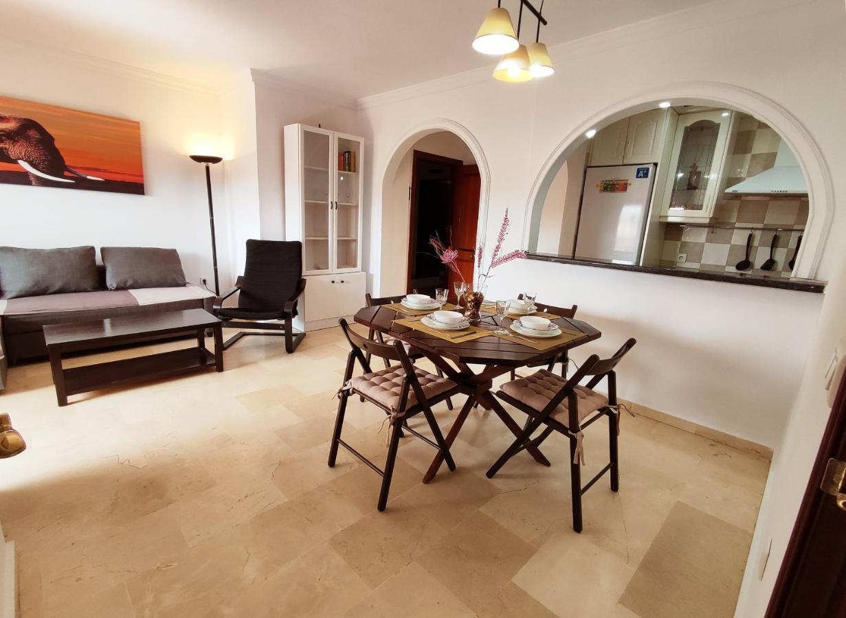 2Bdr Sunny Apartment With Pool And Private Parking In 贝纳尔马德纳 外观 照片