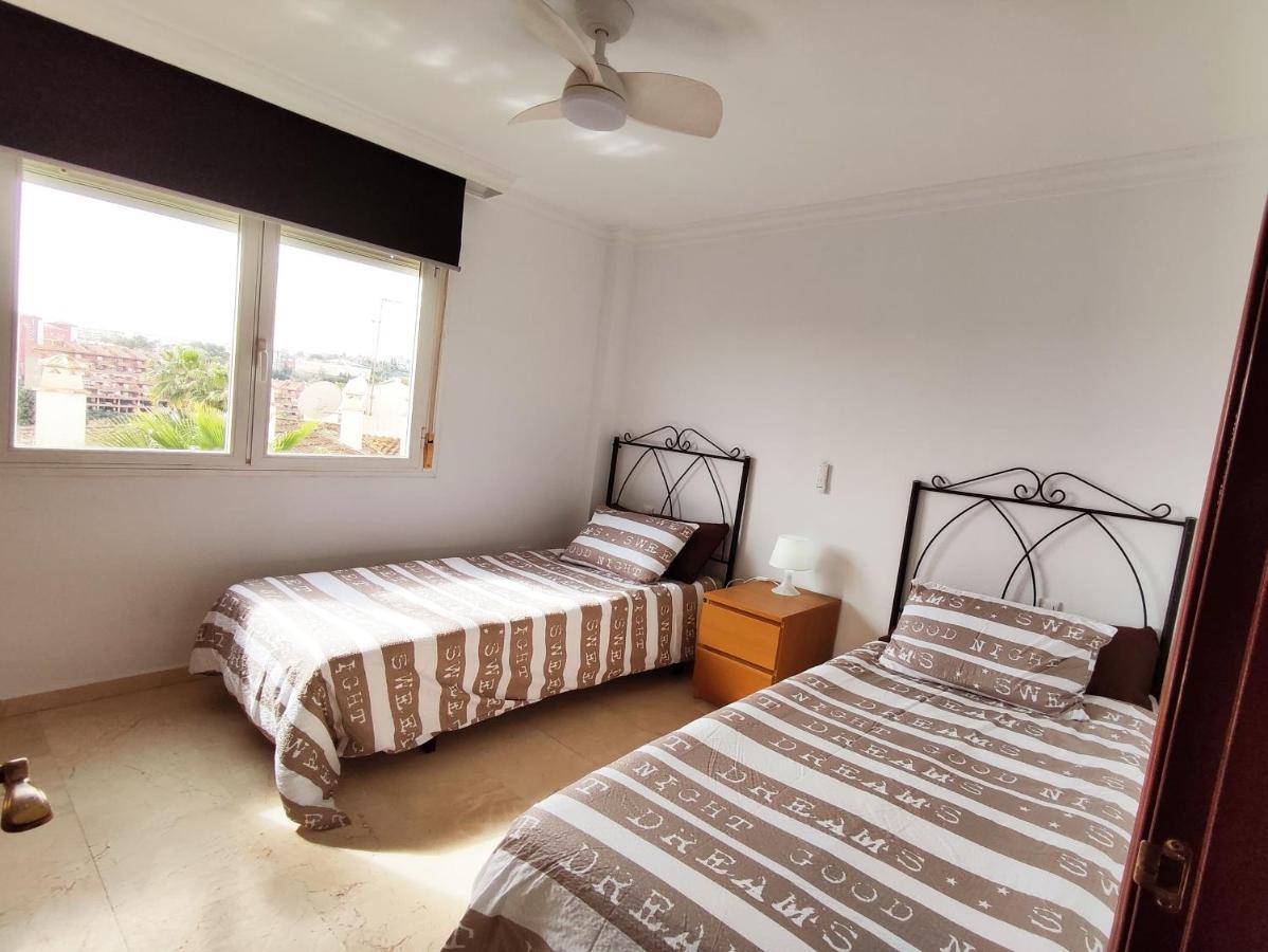 2Bdr Sunny Apartment With Pool And Private Parking In 贝纳尔马德纳 外观 照片