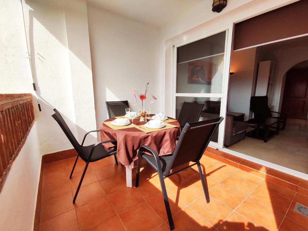 2Bdr Sunny Apartment With Pool And Private Parking In 贝纳尔马德纳 外观 照片