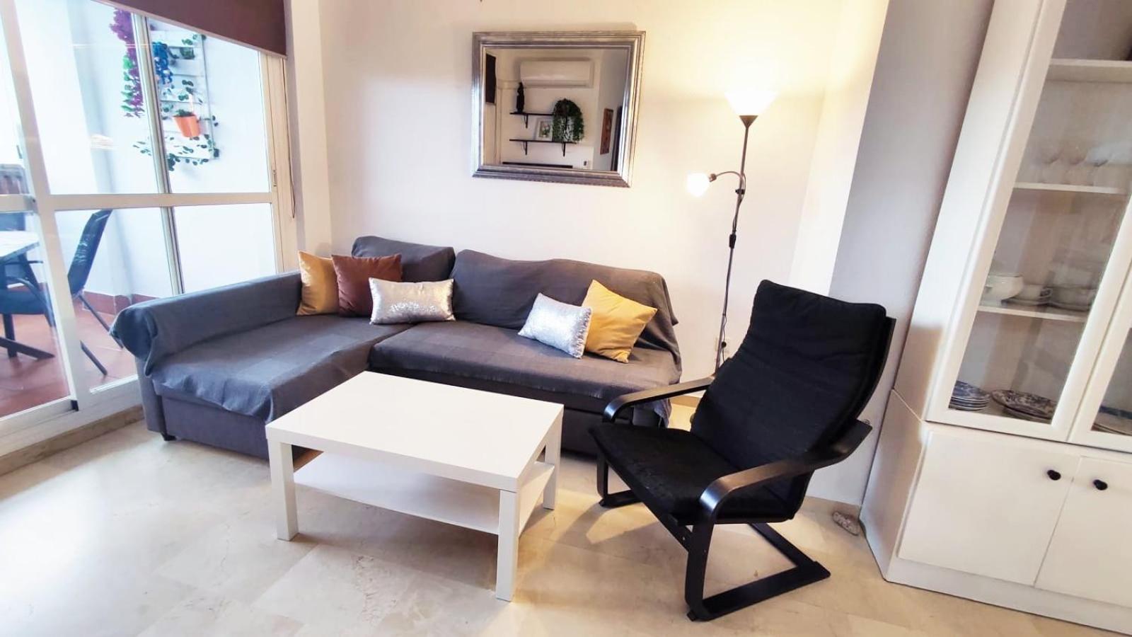2Bdr Sunny Apartment With Pool And Private Parking In 贝纳尔马德纳 外观 照片